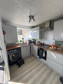 3 bedroom semi-detached house to rent, Ipswich IP2