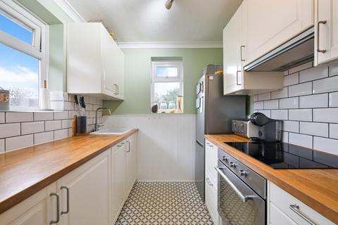 2 bedroom maisonette for sale, Wolsey Close, Worcester Park