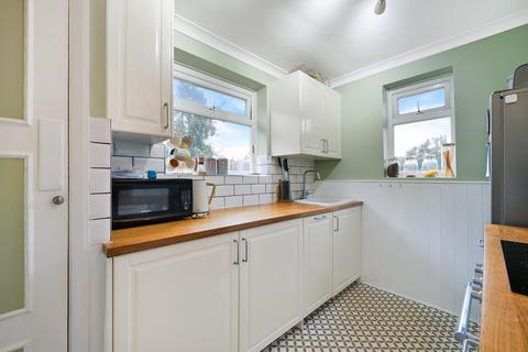 2 bedroom maisonette for sale, Wolsey Close, Worcester Park