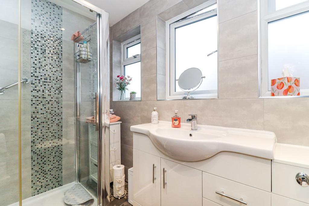 First floor family shower room