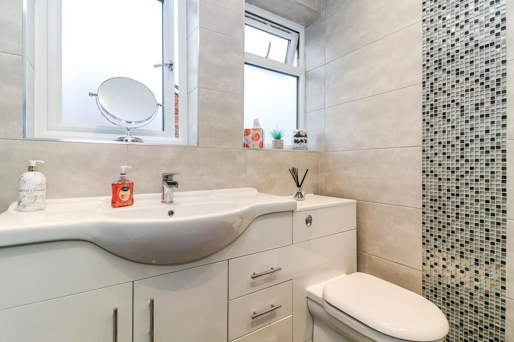 First floor family shower room