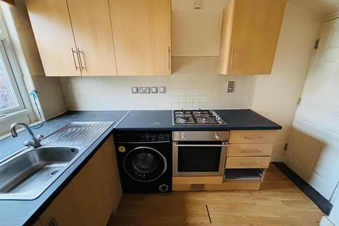 3 bedroom terraced house for sale, Argie Road, Leeds