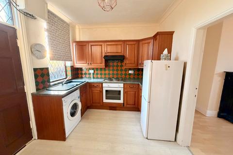 2 bedroom terraced house to rent, Peel Street, Worsbrough Common, Barnsley, S70