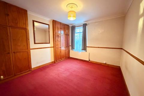 2 bedroom terraced house to rent, Peel Street, Worsbrough Common, Barnsley, S70