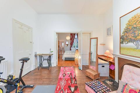 1 bedroom flat to rent, Helix Gardens, Brixton, London, SW2