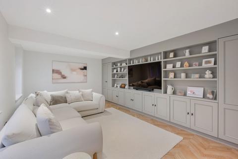4 bedroom detached house for sale, Godstone Road, Redhill RH1