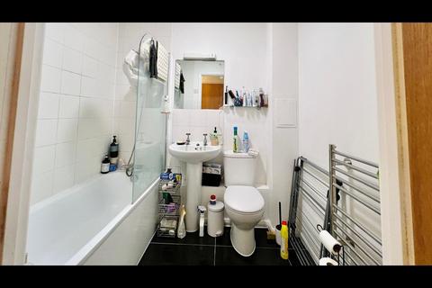 1 bedroom flat to rent, 24 Brewhouse Lane, London, SW15