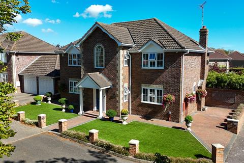 4 bedroom detached house for sale, The Brambles, Southminster, CM0
