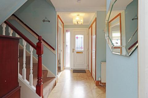 3 bedroom end of terrace house to rent, Leving Place, Livingston EH54