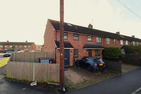 2 bedroom end of terrace house for sale, High Lawn Way, Havant
