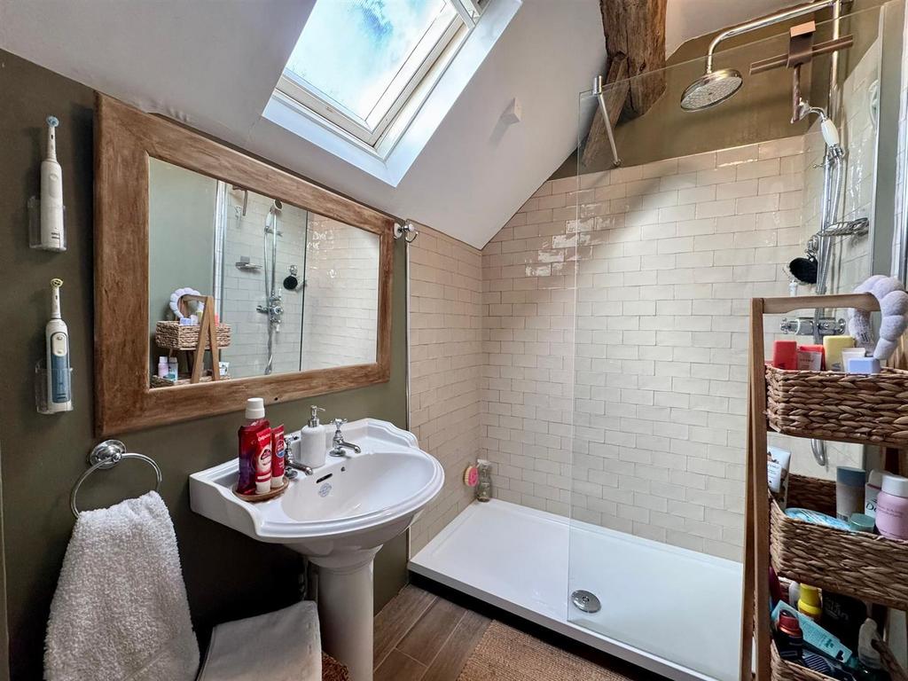 Shower room (1).jpeg