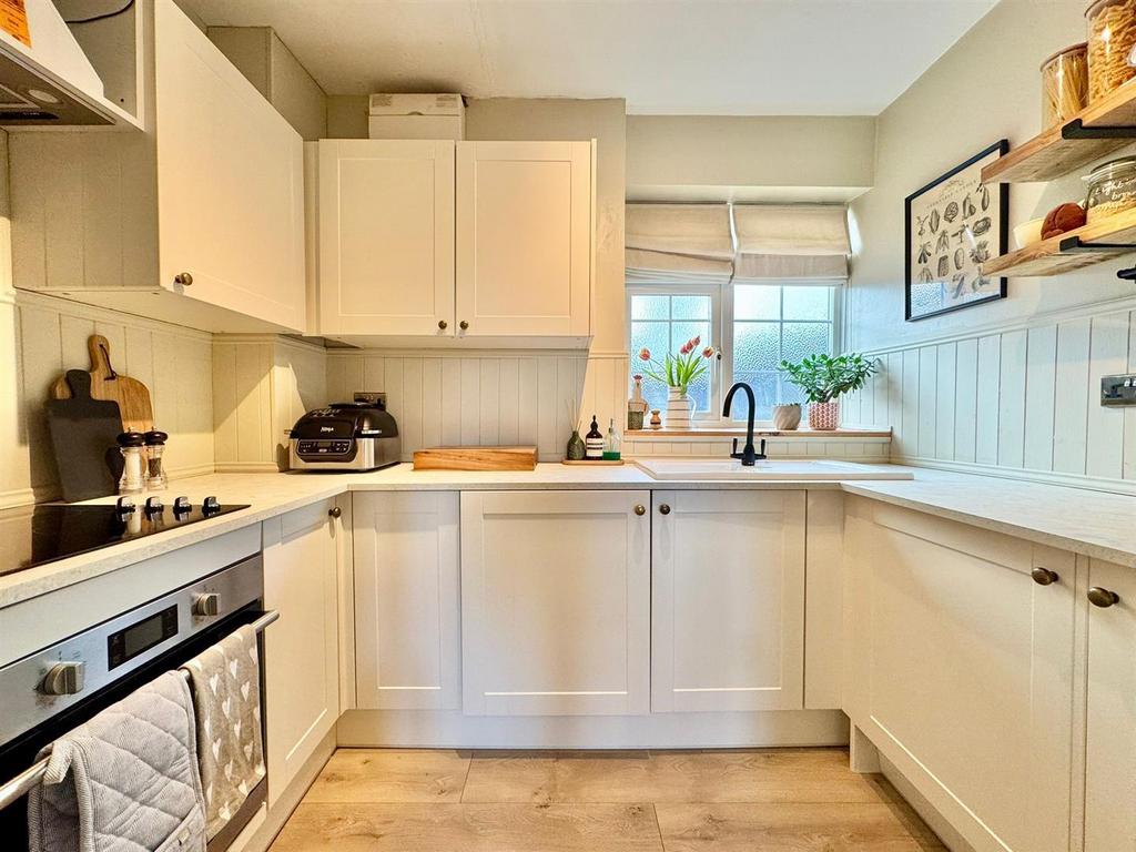 Kitchen (1).jpeg