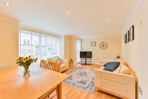 Clover Court, Clapham Junction, London, SW11