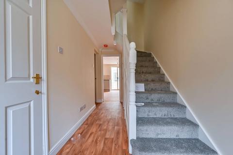 4 bedroom detached house to rent, Elderfield Place, Tooting Bec, London, SW17