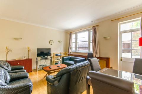 2 bedroom flat to rent, Queens Grove, St John's Wood, London, NW8