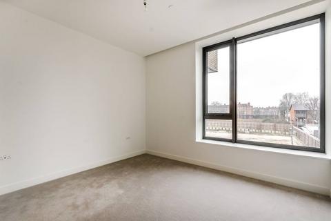 1 bedroom flat to rent, Wood Lane, White City, London, W12
