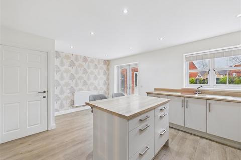 3 bedroom detached house for sale, Bluebell Avenue, Kirk Ella