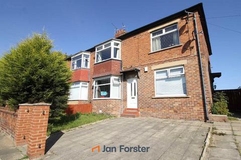 2 bedroom flat for sale, Balkwell Avenue, North Shields