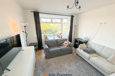 2 bedroom flat for sale, Balkwell Avenue, North Shields