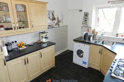 2 bedroom flat for sale, Balkwell Avenue, North Shields