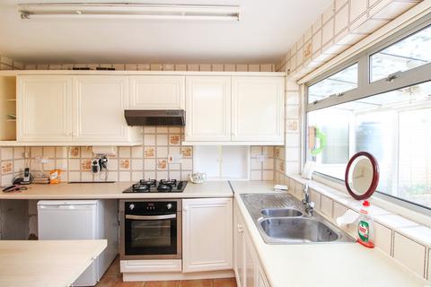 4 bedroom semi-detached house for sale, Marlborough Drive, Burgess Hill, West Sussex. RH15 0EU