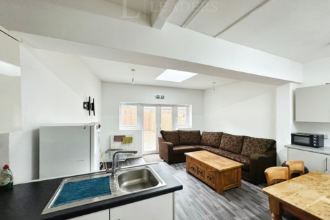 1 bedroom terraced house to rent, Wilberforce Road, LE3