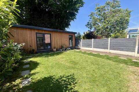 3 bedroom semi-detached house for sale, Northvale Road, Timperley, Altrincham