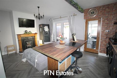 3 bedroom detached house for sale, Cradley Road, Dudley