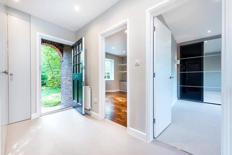 1 bedroom apartment to rent, Midholm Close, London NW11