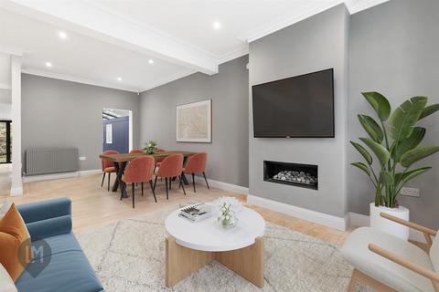3 bedroom house for sale, Lydden Grove, London