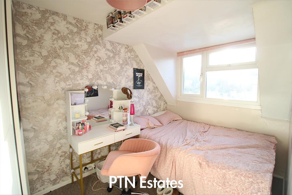 Bedroom 3 .jpg