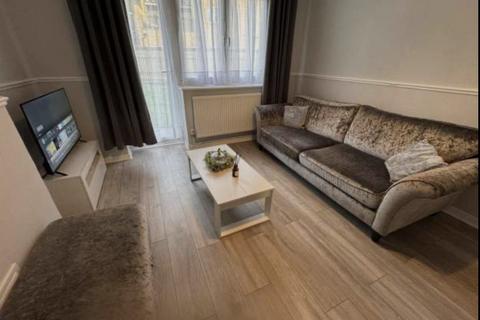 2 bedroom flat to rent, Cliffe House, Blackwall Lane, London, SE10