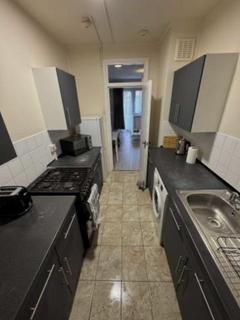 2 bedroom flat to rent, Cliffe House, Blackwall Lane, London, SE10
