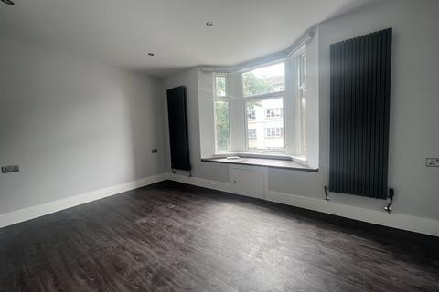 3 bedroom maisonette to rent, Katherine Road, London E6