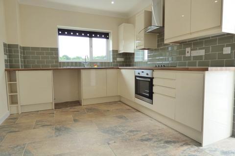 3 bedroom bungalow to rent, Pentre Cwrt, Llandysul,