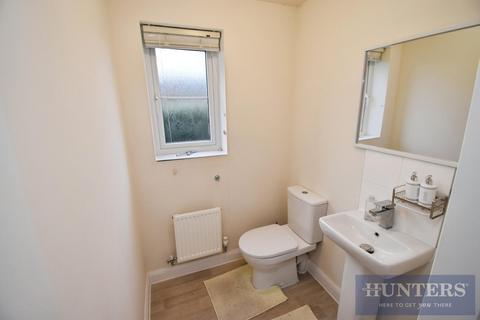 3 bedroom detached house to rent, Shipps Way, Wigston