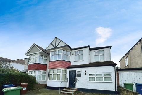 4 bedroom semi-detached house to rent, Mayfield Avenue, Harrow, HA3