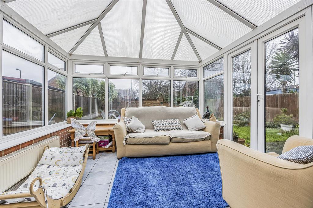 37 Aubrey Close, Hayling Island-Portico Marketing-S