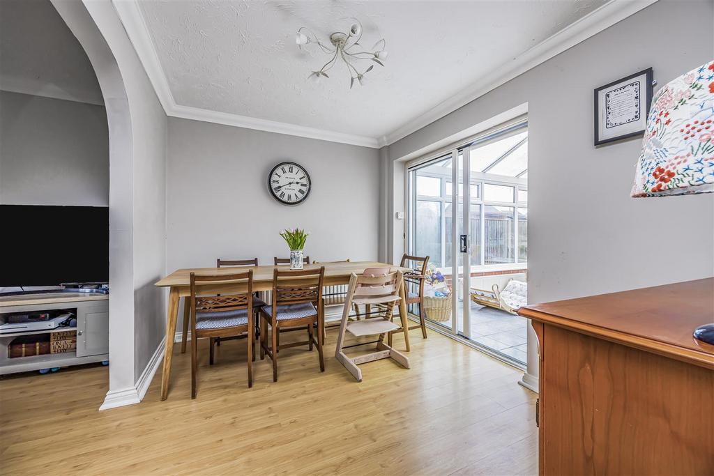 37 Aubrey Close, Hayling Island-Portico Marketing-S