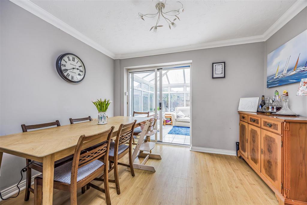 37 Aubrey Close, Hayling Island-Portico Marketing-S