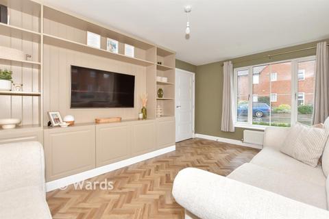 3 bedroom detached house for sale, Cornflower Avenue, Hythe, Kent
