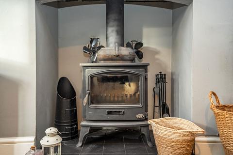 3 bedroom cottage for sale, Ruddington Lane, Nottingham NG11