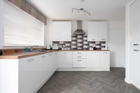 4 bedroom detached villa for sale, Dunfermline KY11