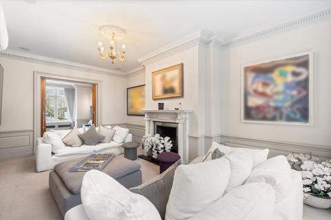 5 bedroom detached house to rent, Victoria Road, Kensington, London, W8