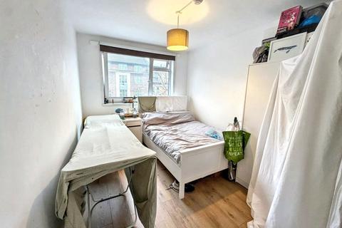4 bedroom flat for sale, 23 Gateway, Walworth, London, SE17 3UE
