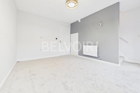 2 bedroom terraced house to rent, The Spinney, Limes Park, Basingstoke, RG24