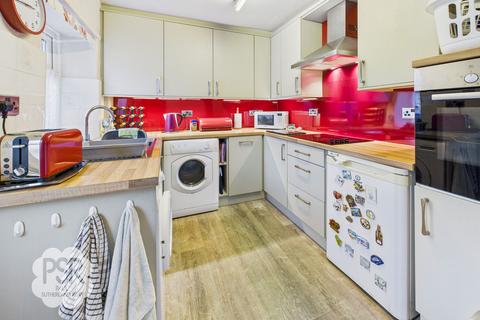 3 bedroom end of terrace house for sale, Buxton Road, New Mills, SK22