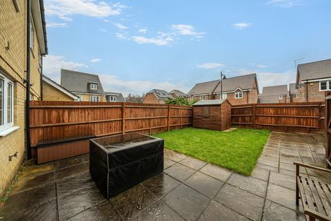 undefined, Ayrshire Crescent, Knaphill, Woking, GU21