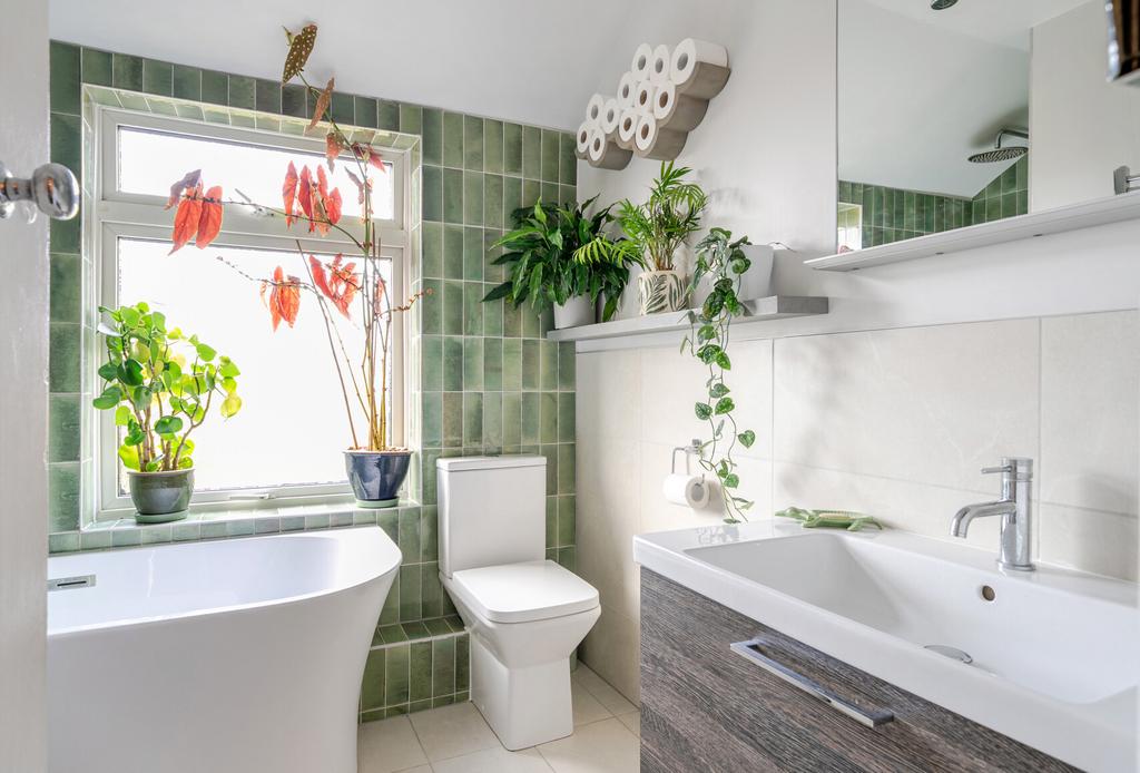 Main Bathroom