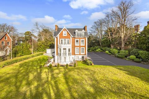 2 bedroom apartment for sale, Calverley Park Gardens, Tunbridge Wells